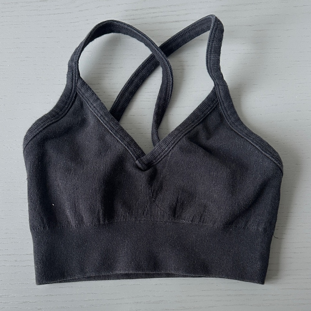 Alo yoga cotton cross back sports bra. EUC